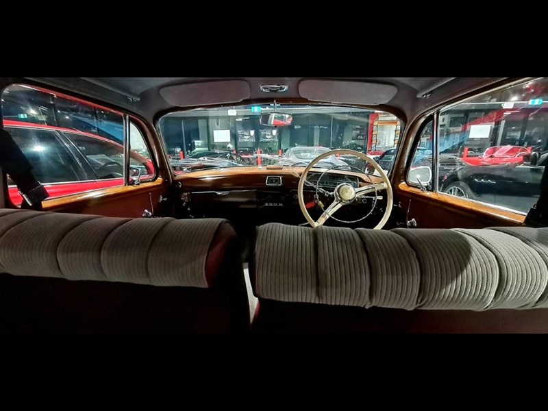 mercedes-benz 220s 866811 051