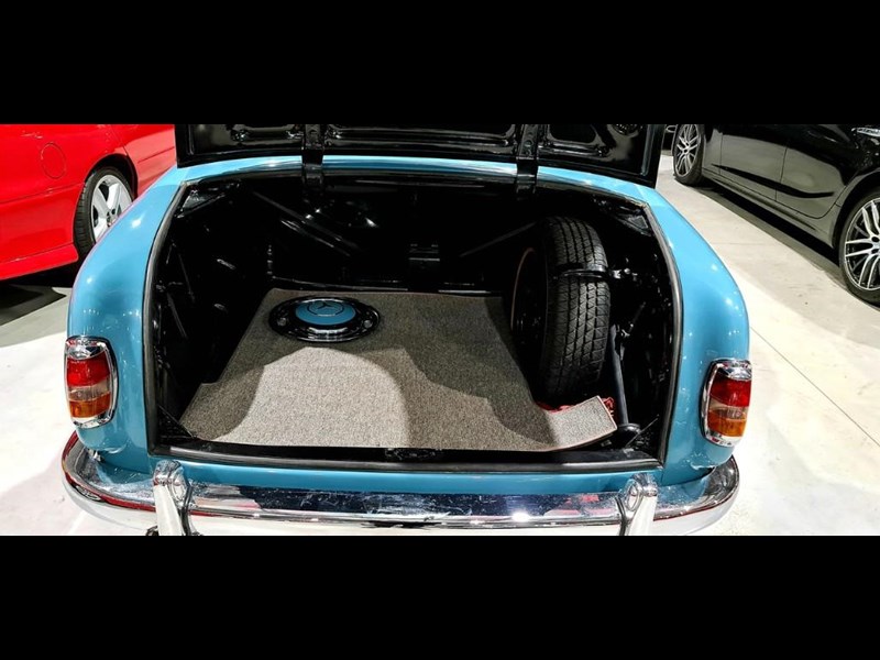 mercedes-benz 220s 866811 061