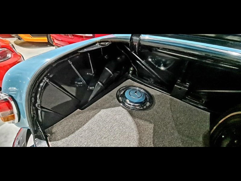 mercedes-benz 220s 866811 069