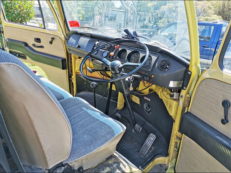 volkswagen kombi 866935 009