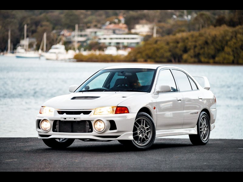 mitsubishi lancer 861185 001