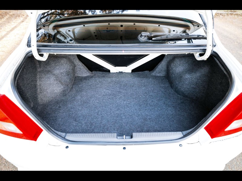 mitsubishi lancer 861185 013