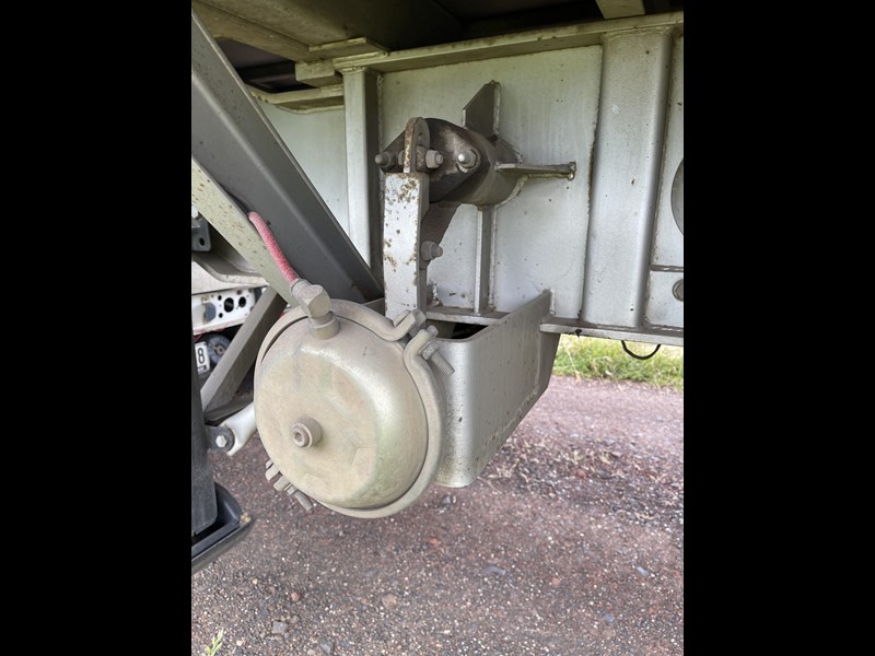 barker bogie axle extendable flat top trailer 866886 017