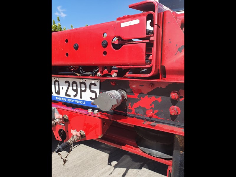 mack trident 811101 019