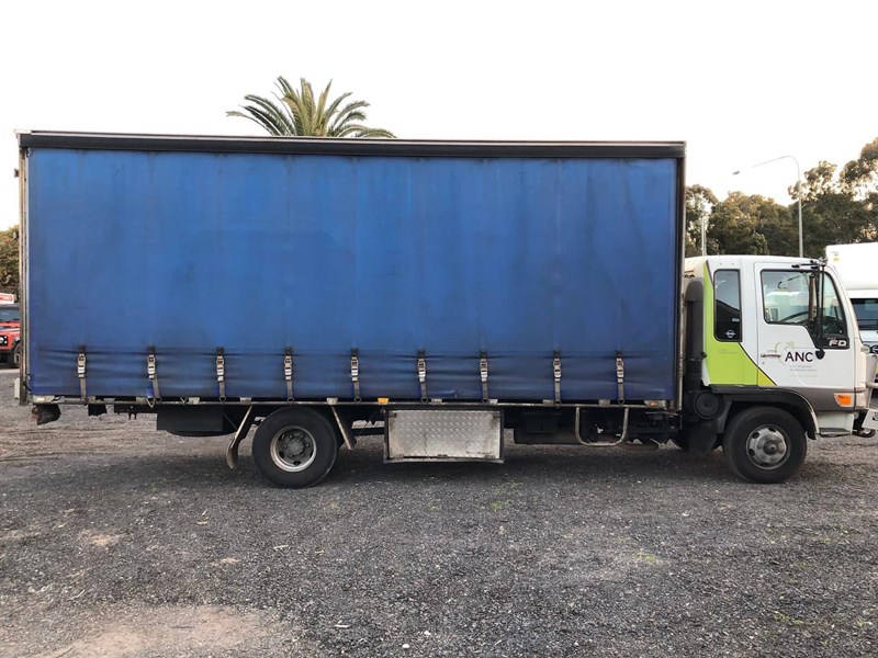 hino ranger 858158 003