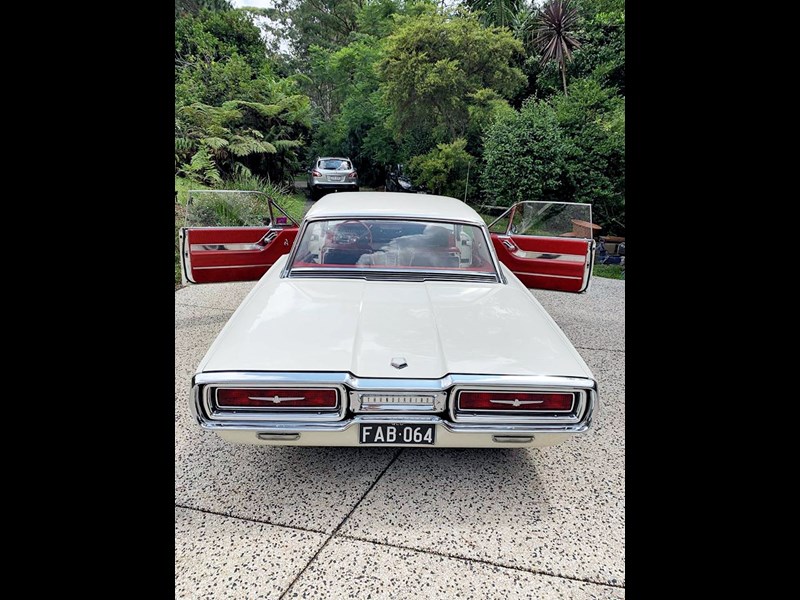 ford thunderbird 867397 009