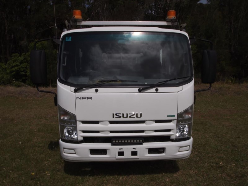 isuzu n series 863966 009