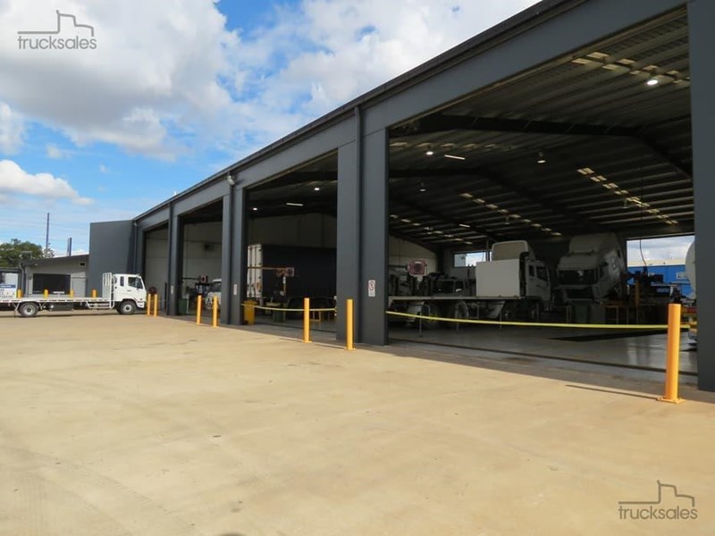freightliner cascadia 856314 035