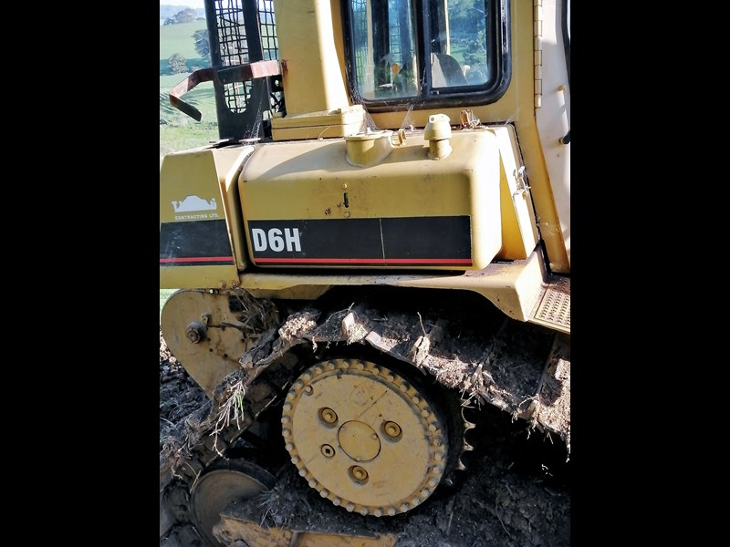 bulldozer cat 867991 007