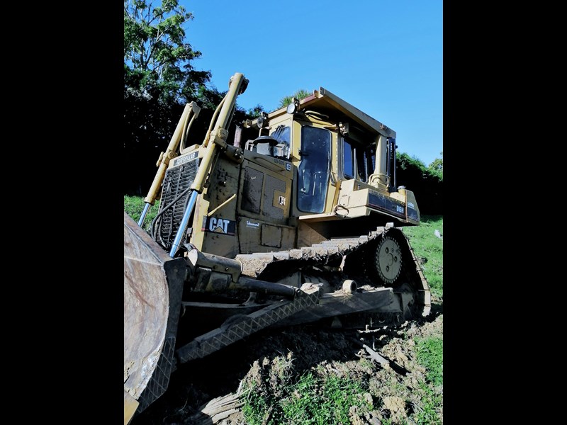 bulldozer cat 867991 001