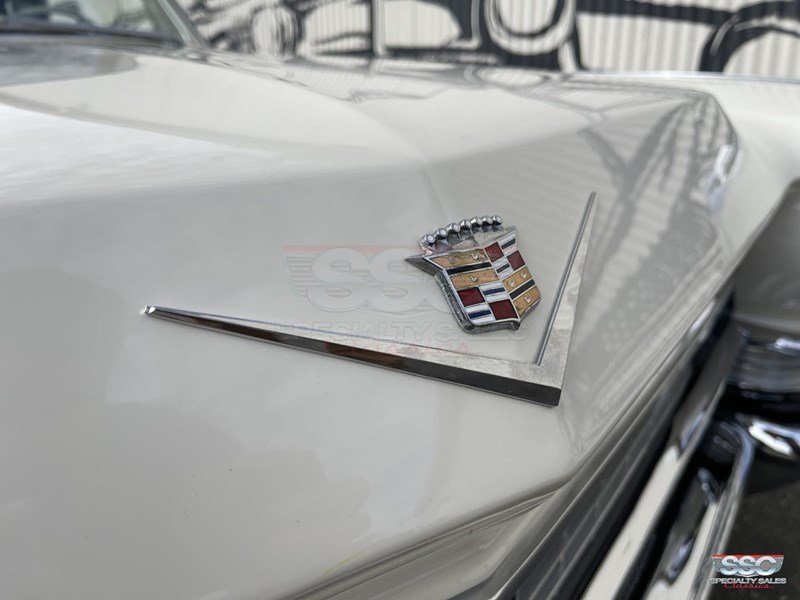 cadillac de ville 867700 043