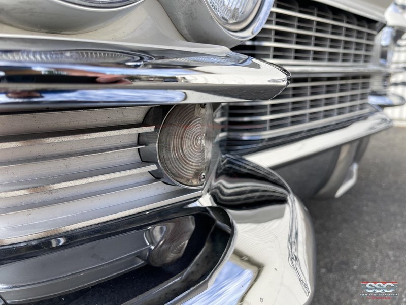 cadillac de ville 867700 047
