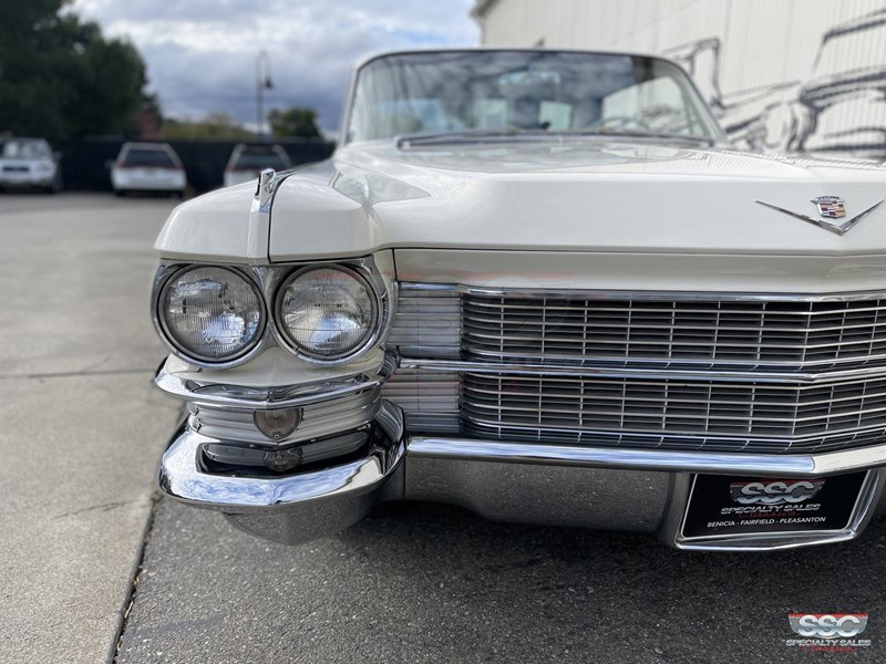 cadillac de ville 867700 061