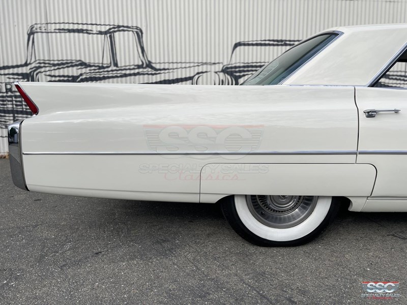 cadillac de ville 867700 069