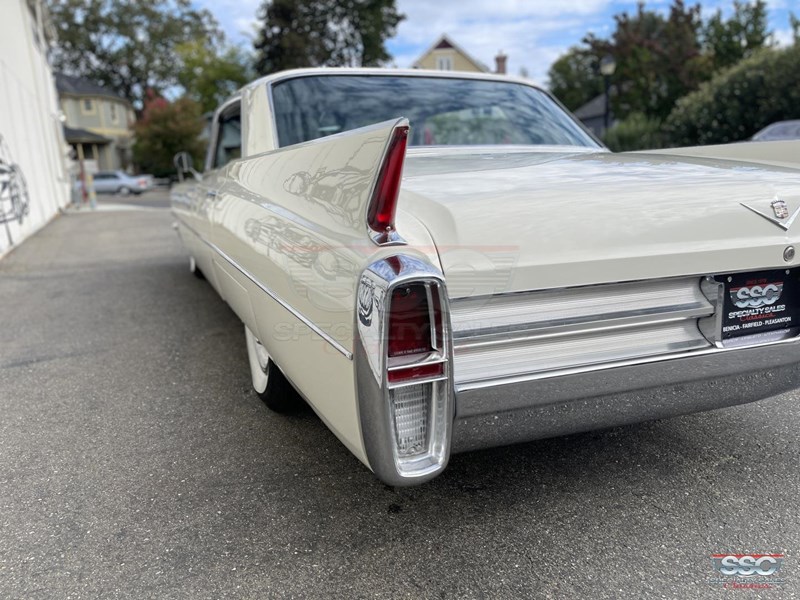 cadillac de ville 867700 013