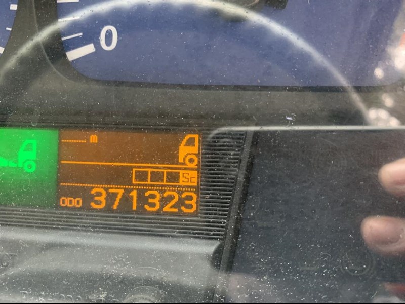 ud cg5za 845075 029