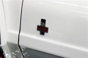 holden hr 868376 017