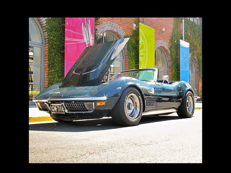 chevrolet corvette 869455 001