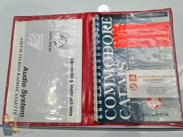 holden commodore 868318 091