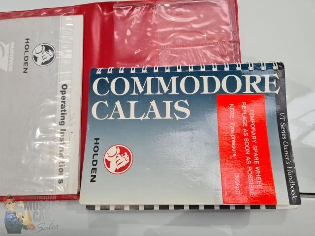 holden commodore 868318 093