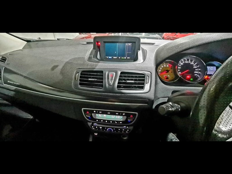 renault megane 868355 049