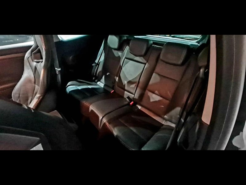renault megane 868355 057