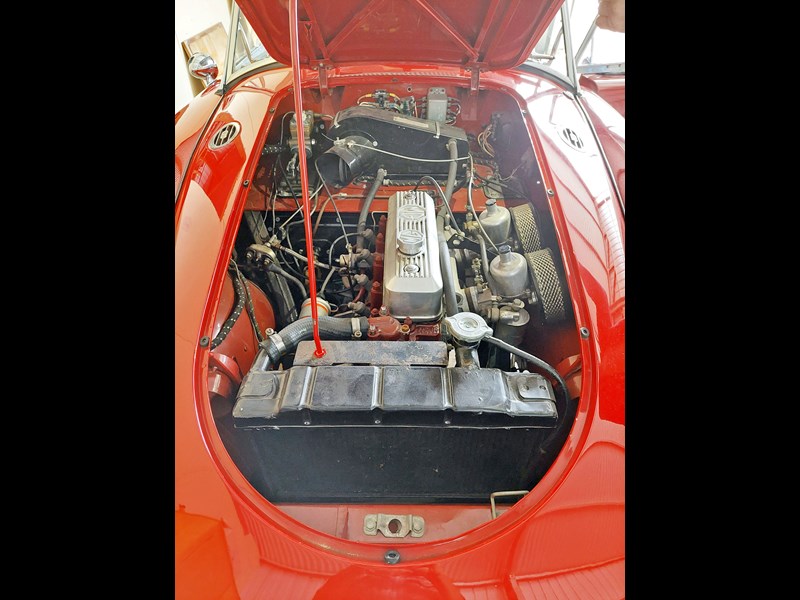 mg a 871188 009