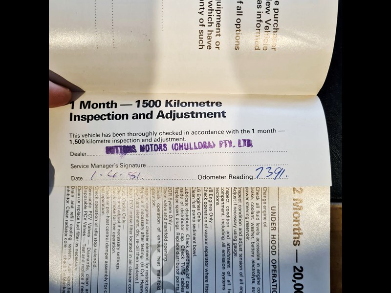 hdt brock commodore 871189 143