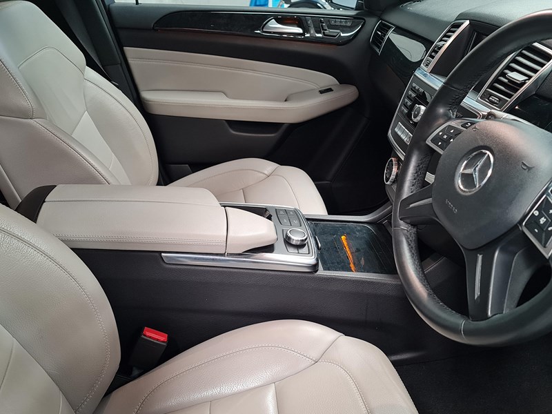 mercedes-benz ml500 867050 023