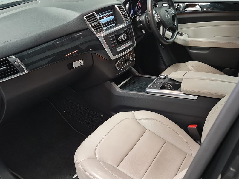 mercedes-benz ml500 867050 029