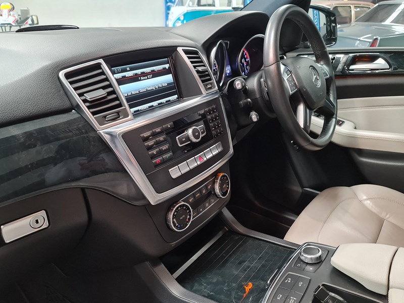 mercedes-benz ml500 867050 039