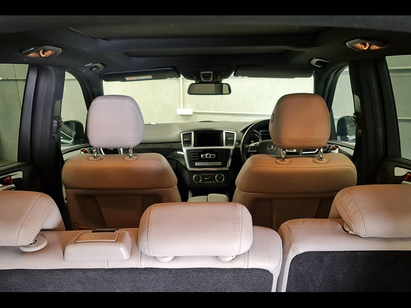 mercedes-benz ml500 867050 047