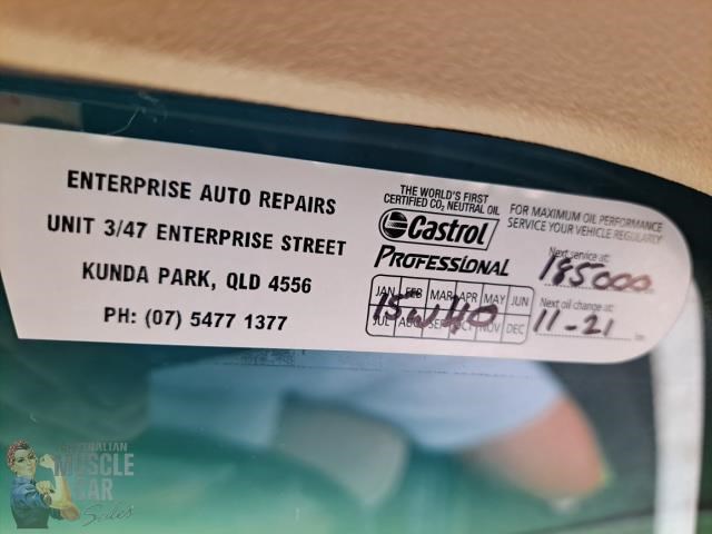 holden commodore 868449 085