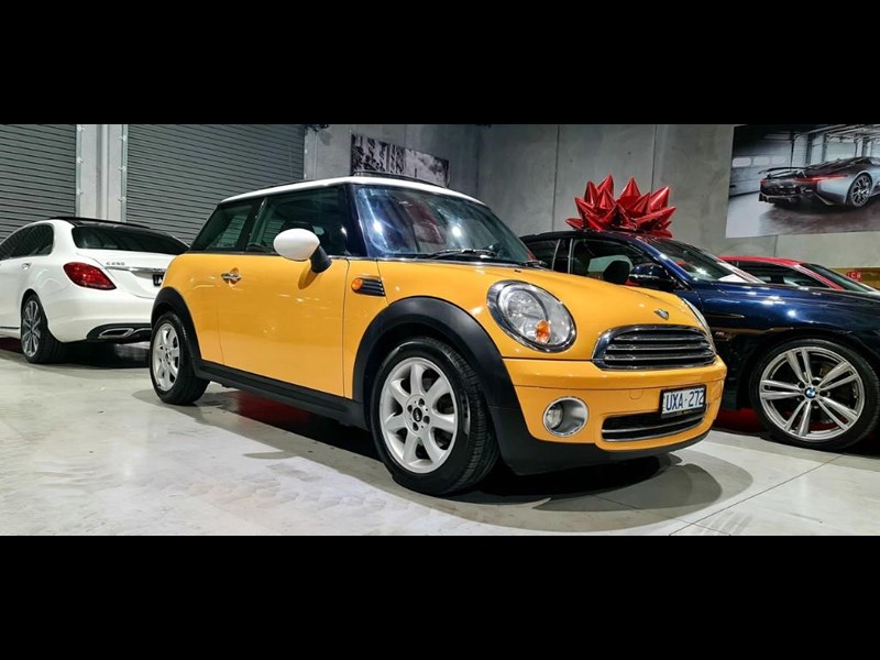 mini hatch 868450 001