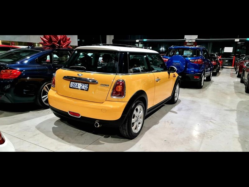 mini hatch 868450 011