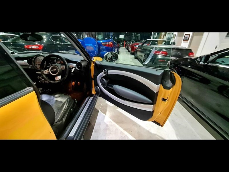 mini hatch 868450 039