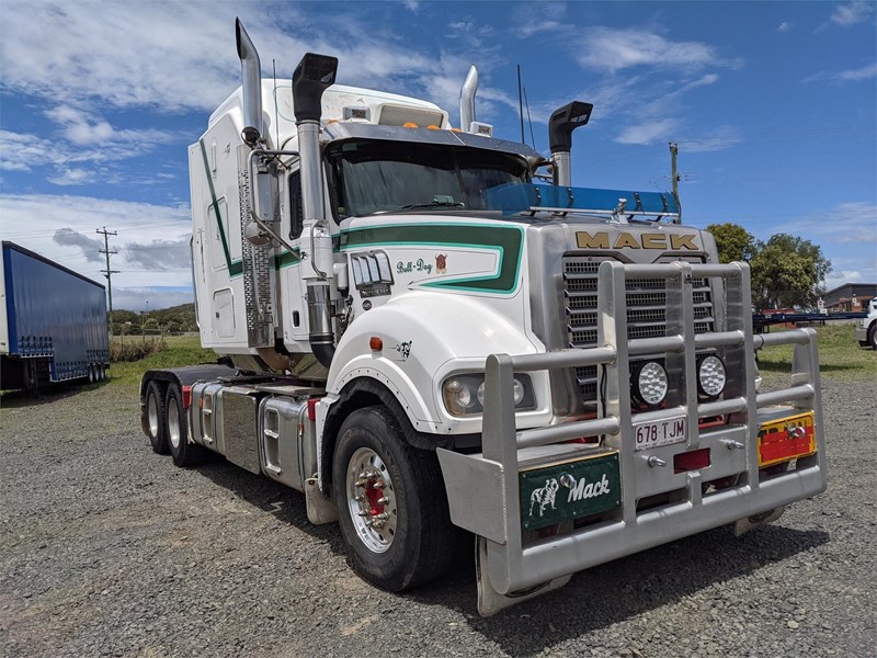 mack super-liner 868533 011