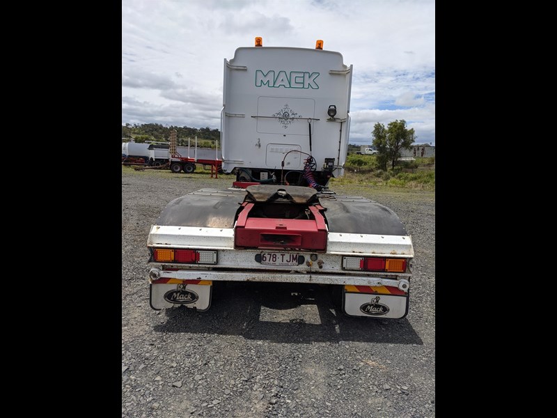 mack super-liner 868533 021