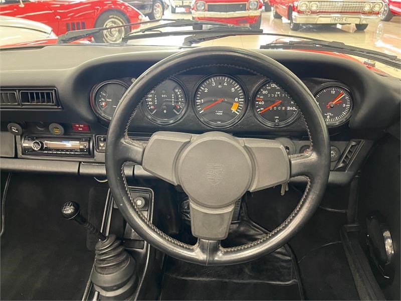 porsche 911 868534 021