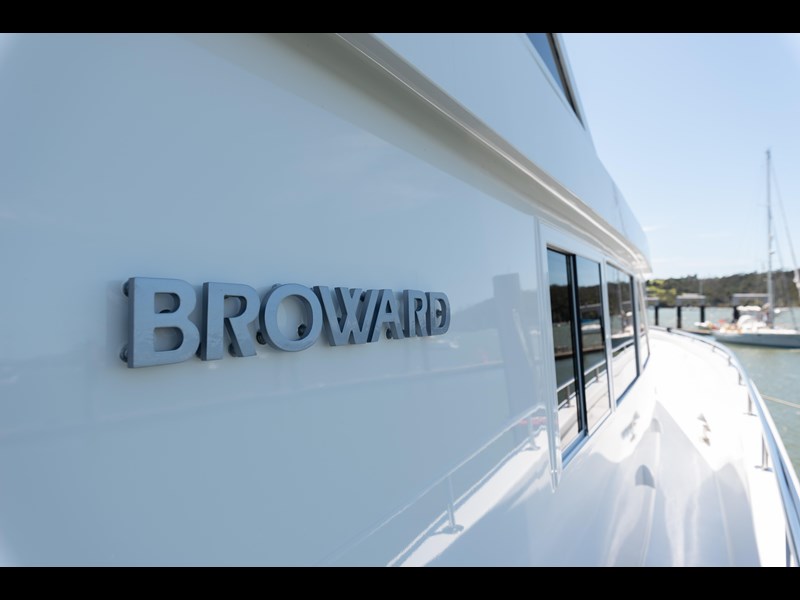 broward 30.5 868539 035