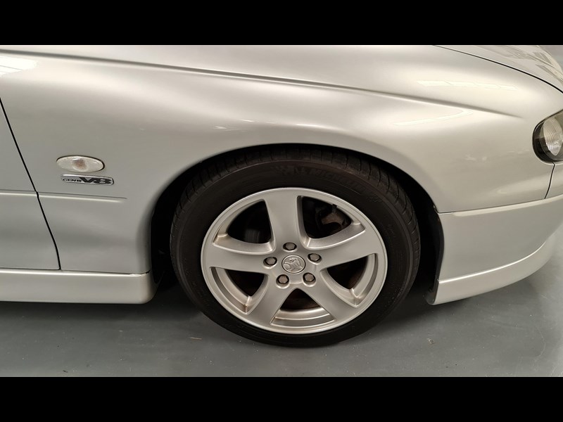 holden commodore ss 867042 075