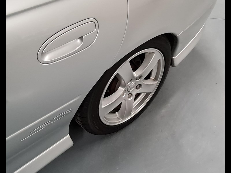 holden commodore ss 867042 101