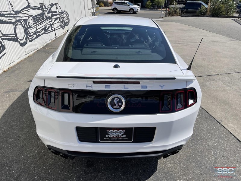 ford mustang 869194 017