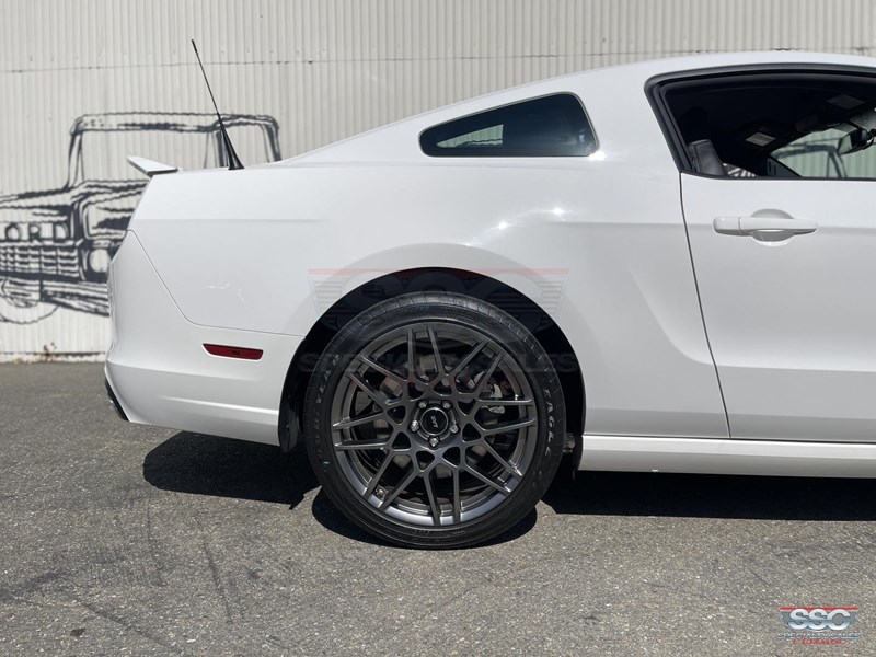 ford mustang 869194 067