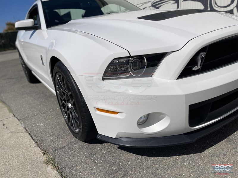 ford mustang 869194 033