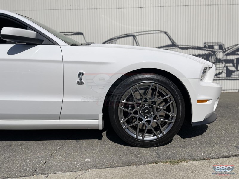 ford mustang 869194 069