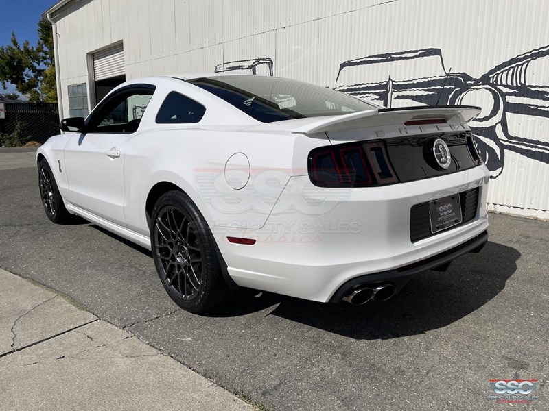ford mustang 869194 009
