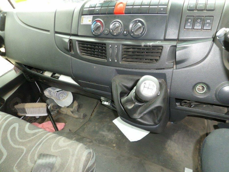 iveco eurocargo 865526 021