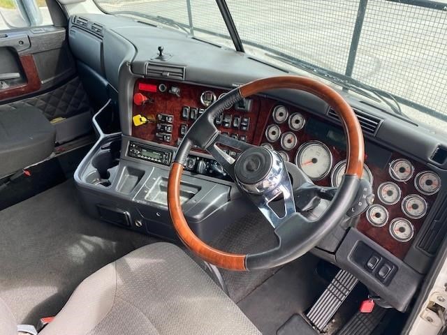 freightliner argosy 869251 013