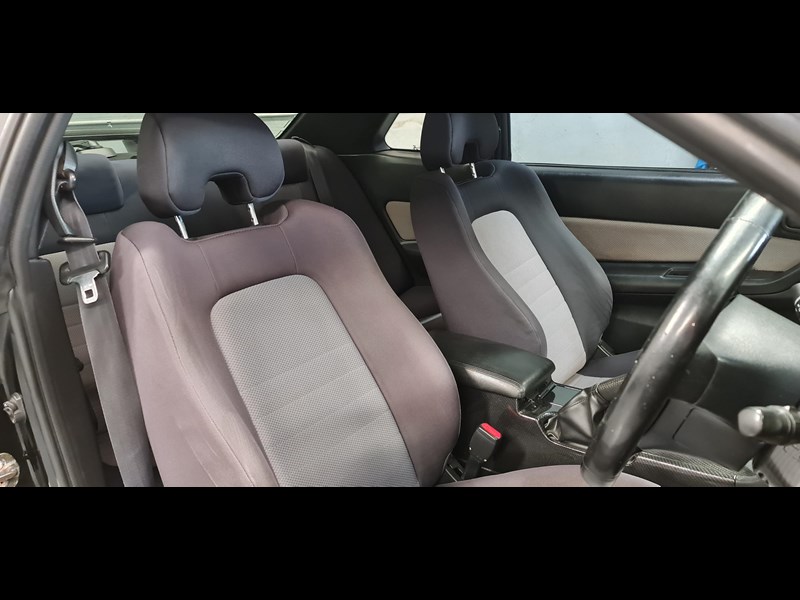nissan skyline 868866 011